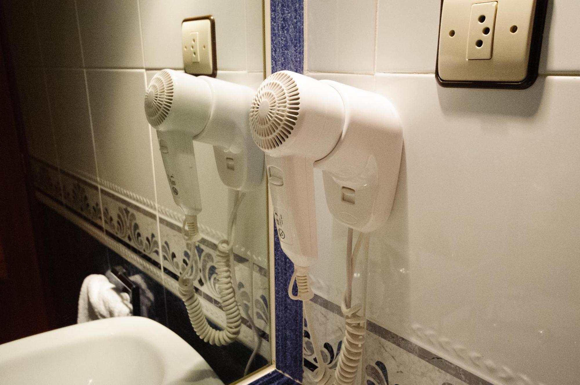 Hostal Restaurante La Trucha Benavente Szoba fotó