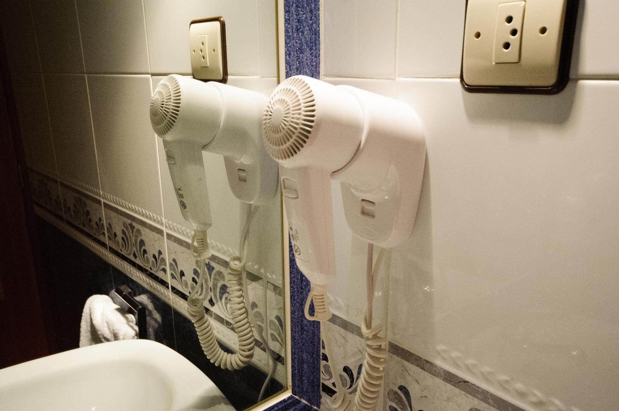 Hostal Restaurante La Trucha Benavente Szoba fotó