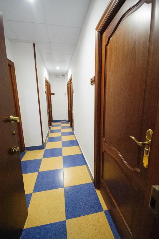 Hostal Restaurante La Trucha Benavente Kültér fotó