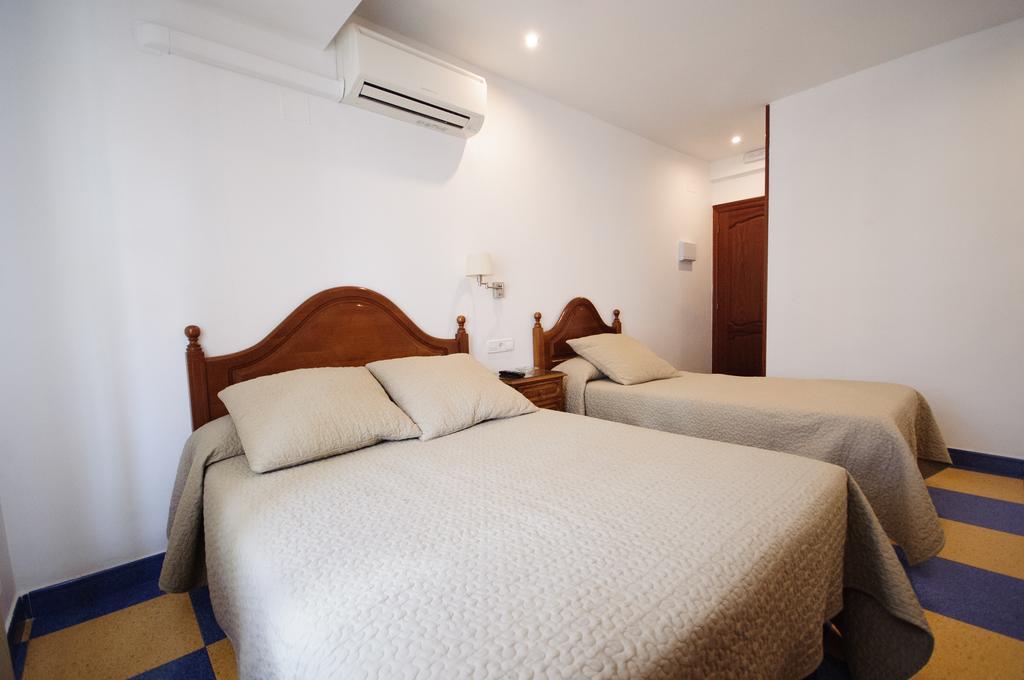 Hostal Restaurante La Trucha Benavente Kültér fotó