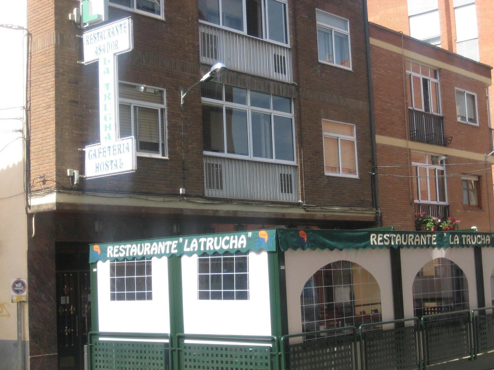 Hostal Restaurante La Trucha Benavente Kültér fotó