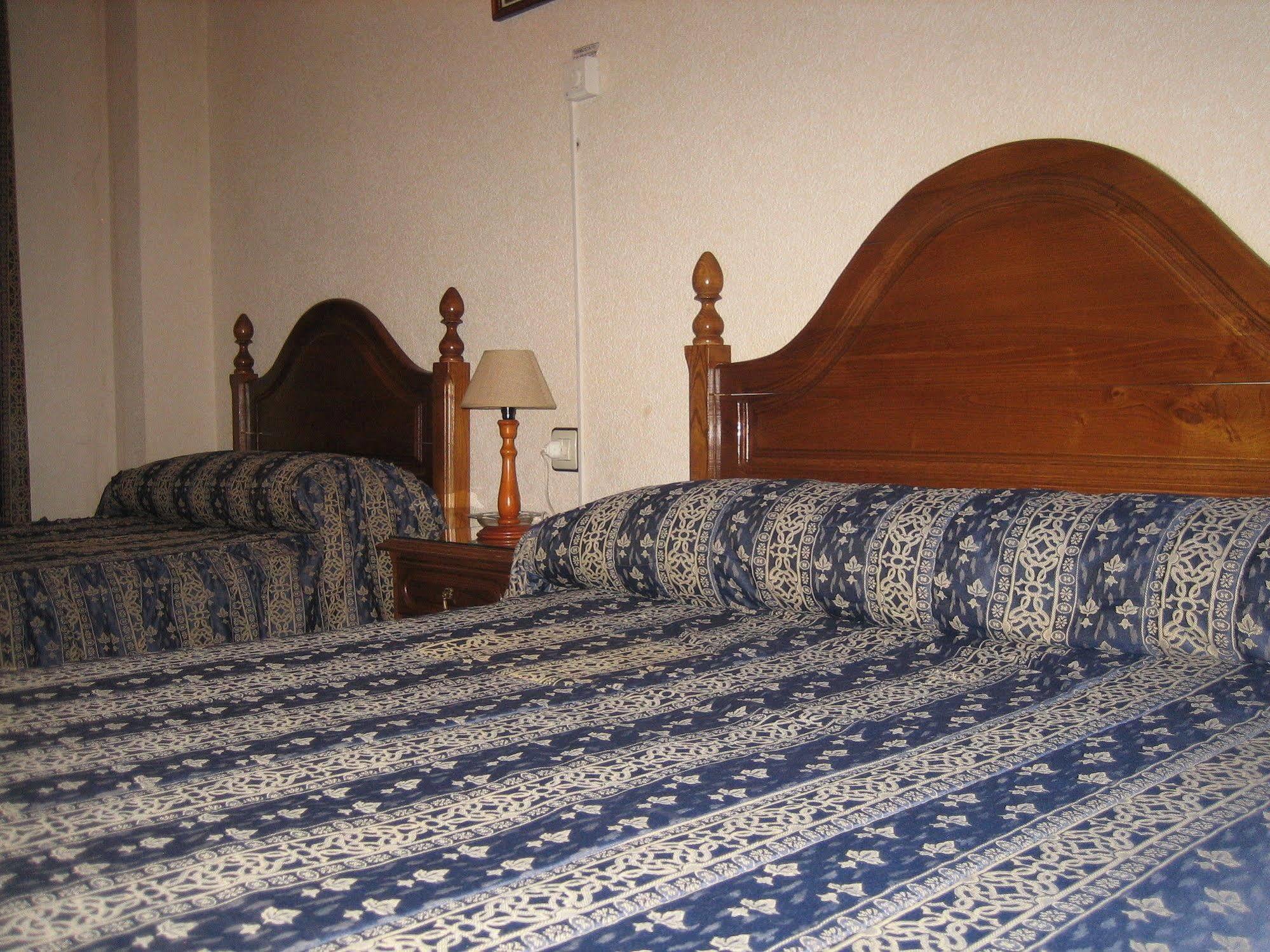 Hostal Restaurante La Trucha Benavente Kültér fotó